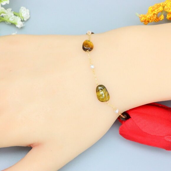 "Elegant & Trendy Bracelet, A Perfect Gift for Women, Thoughtful, EVCH1251 - Picture 4 of 12